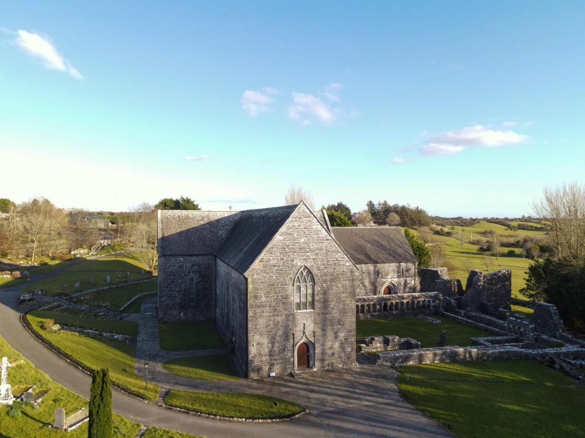 Helens Self Catering Villa Castlebar Exterior photo